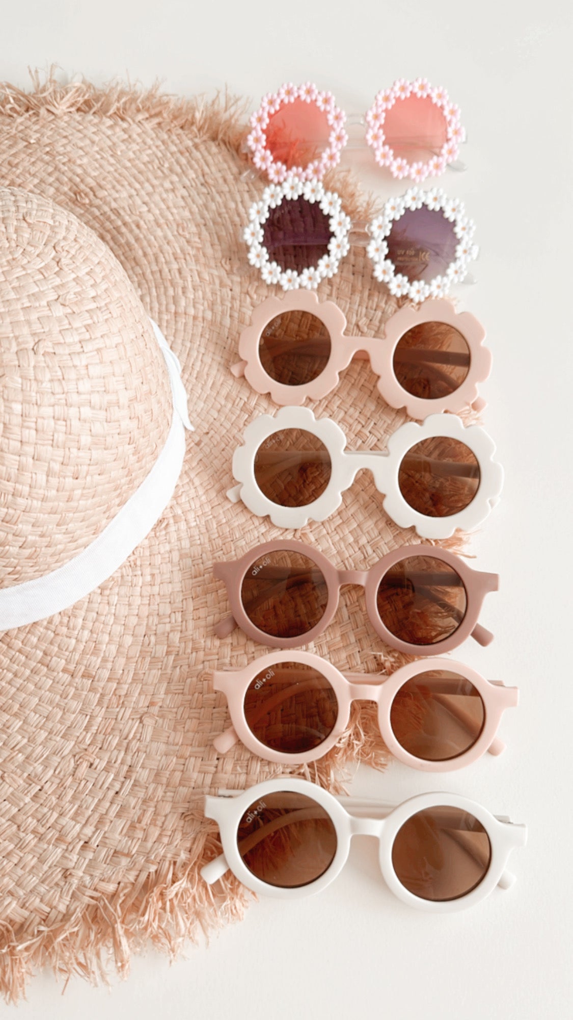Ali+Oli Sunglasses for Kids (Daisy Pink)