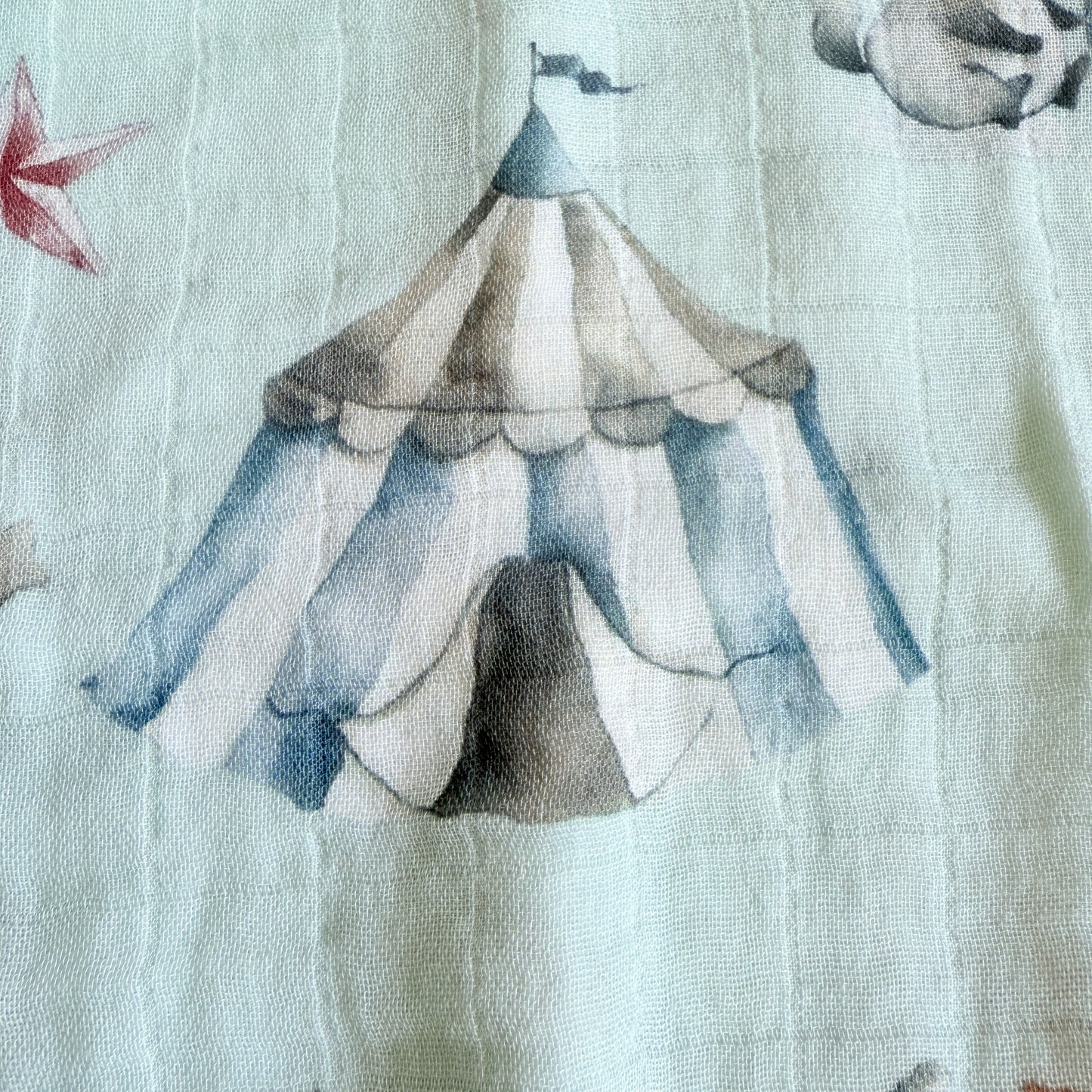 Ali+Oli Muslin Swaddle Blanket (Circus)