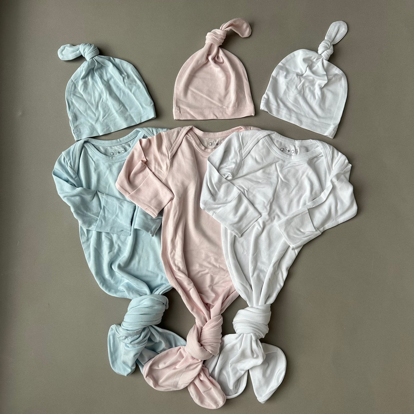 Ultra-Soft Bamboo Knotted Gown & Beanie for Baby (White)