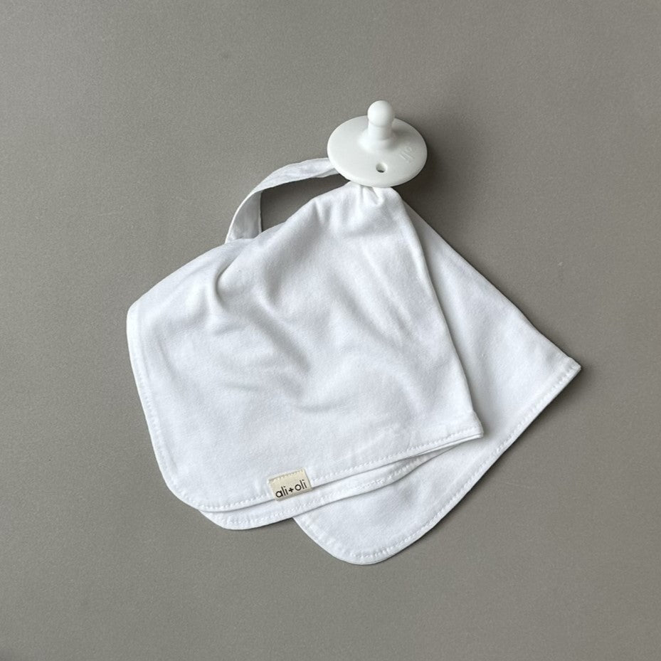 Ali+Oli Lovey Blanket Pacifier Holder (White)