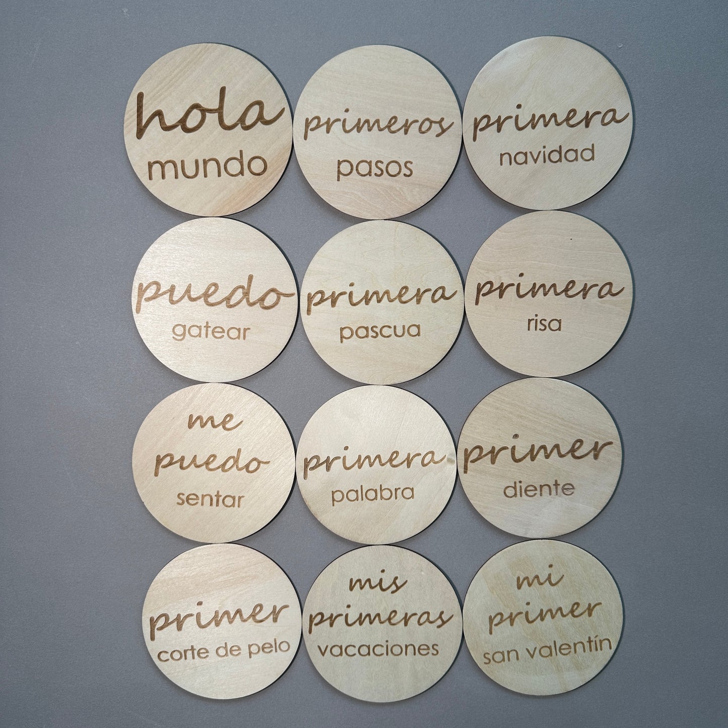 Baby Monthly Milestone Photo Prop Cards - Spanish (24 memorable milestones)