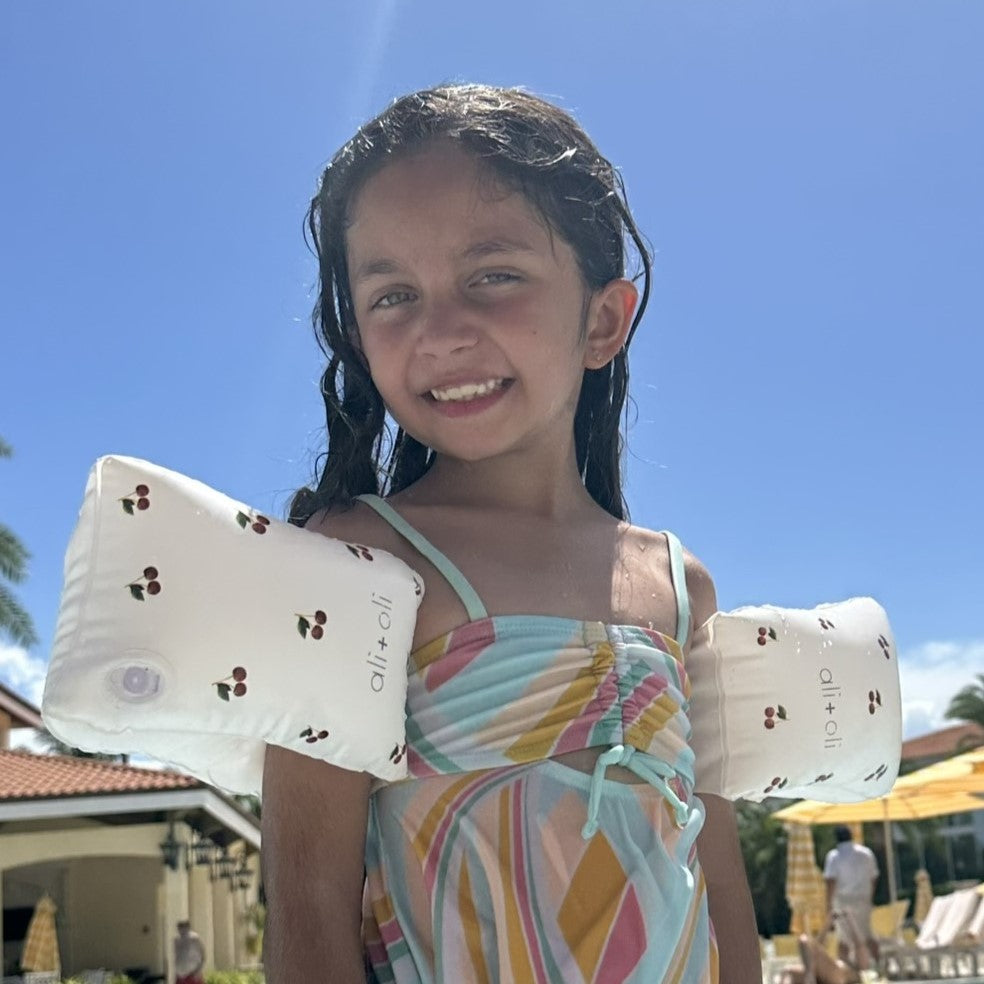 Ali+Oli Swim Arm Band Wings Inflatable Float (Cherry)