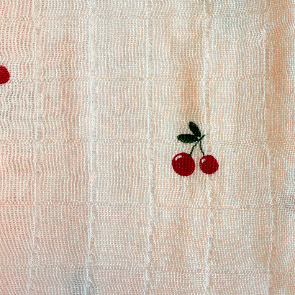 Ali+Oli Muslin Swaddle Blanket (Cherry)