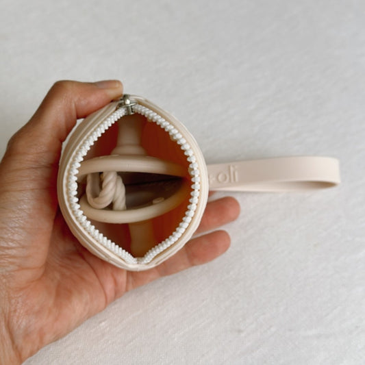Ali+Oli Pacifier Set Round (Taupe & Mist)