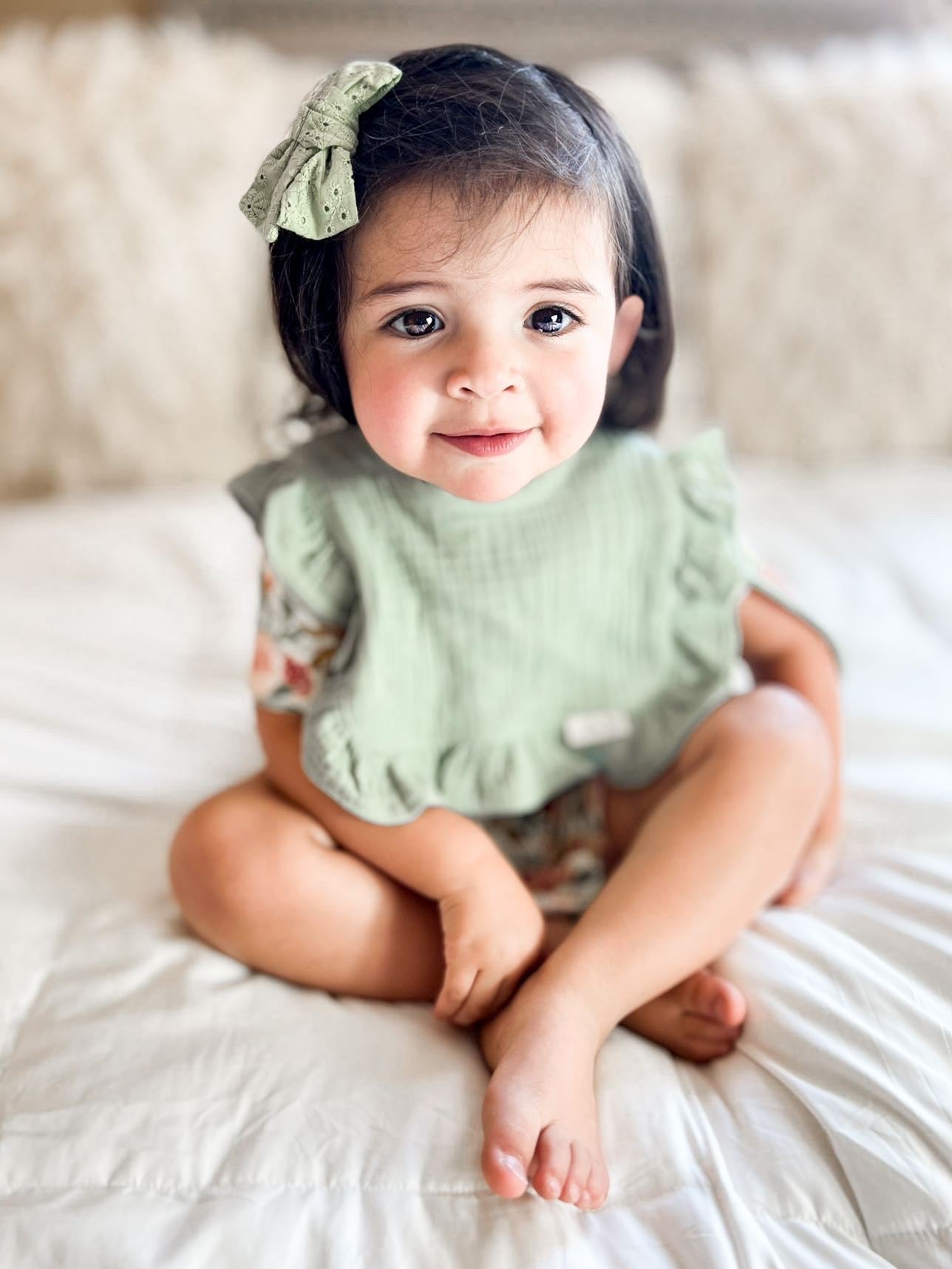 Muslin Ruffle Bib Sage