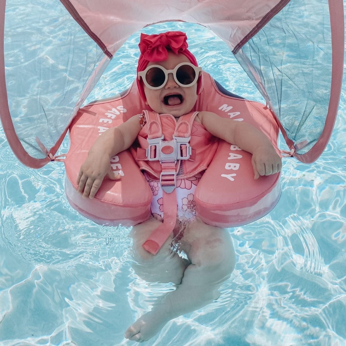 Protect your child's eyes in style with our round sunglasses. Shop now and give your child the ultimate accessory for any occasion.