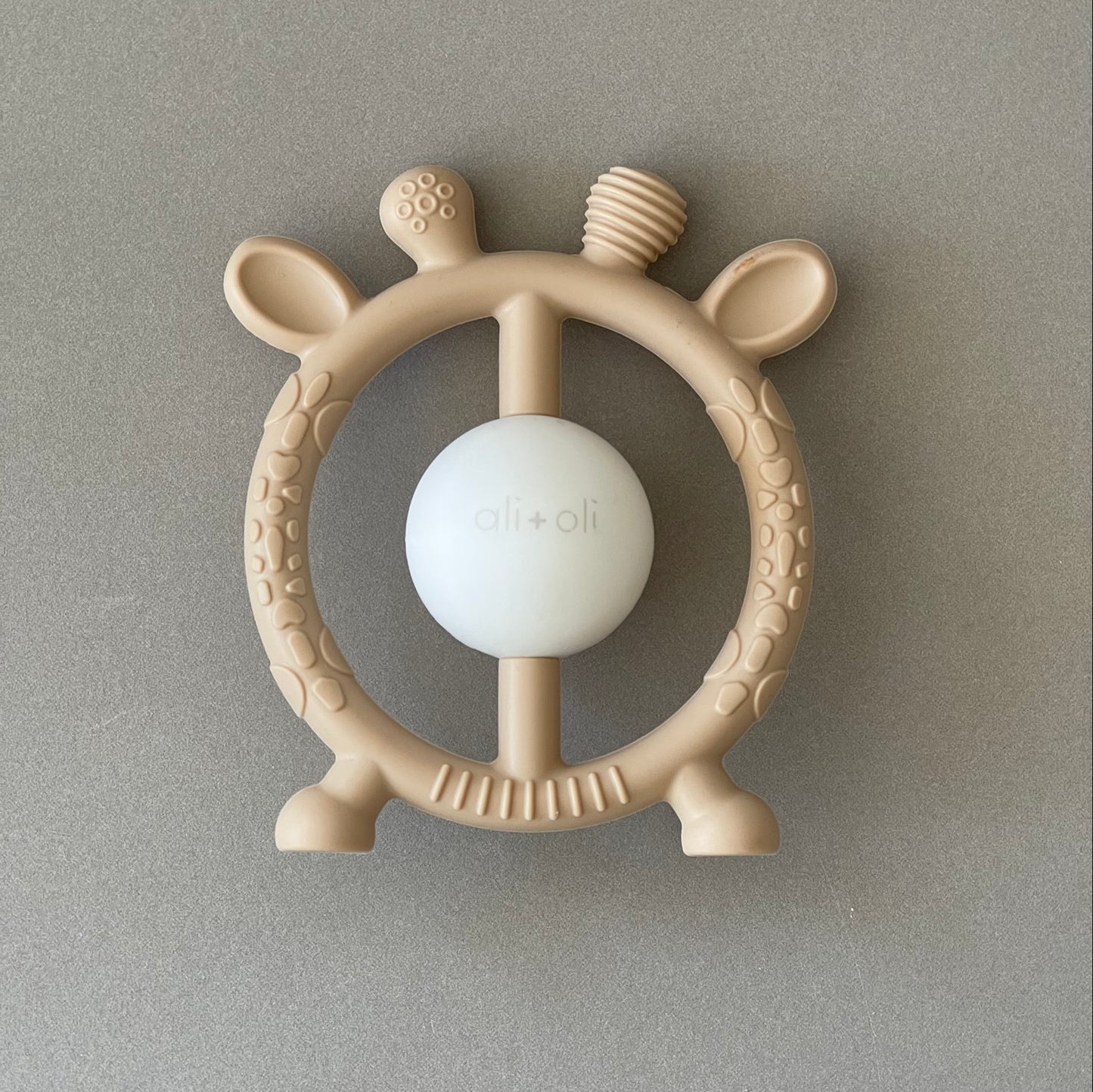 Ali+Oli Giraffe Teether and Rattle (Taupe)