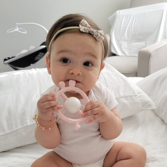 Ali+Oli Giraffe Teether and Rattle (Pink)