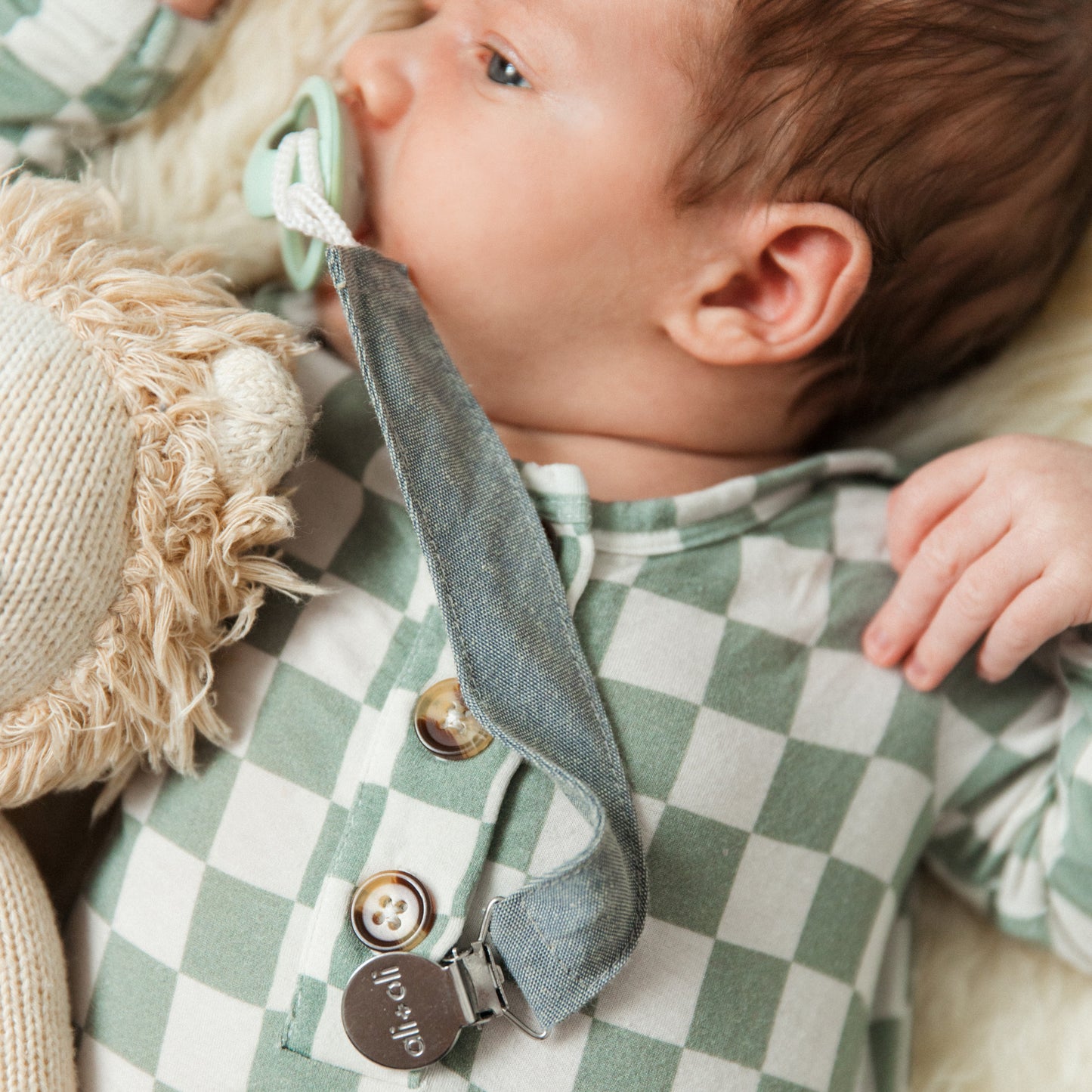 Ali+Oli Pacifier Clips (set of 3) Linen - Forest