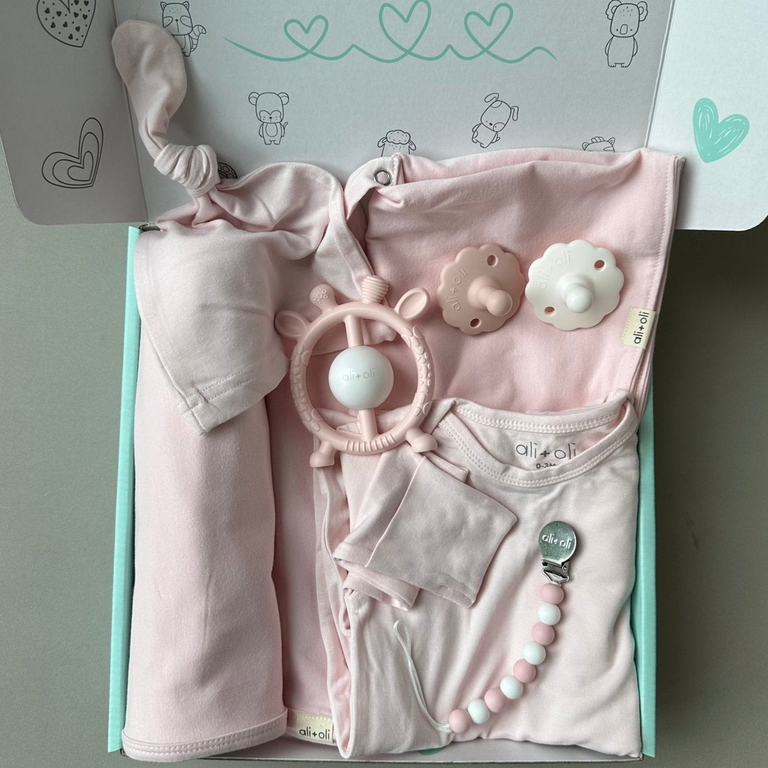 Ali+Oli Luxury gift box for baby (Pink)