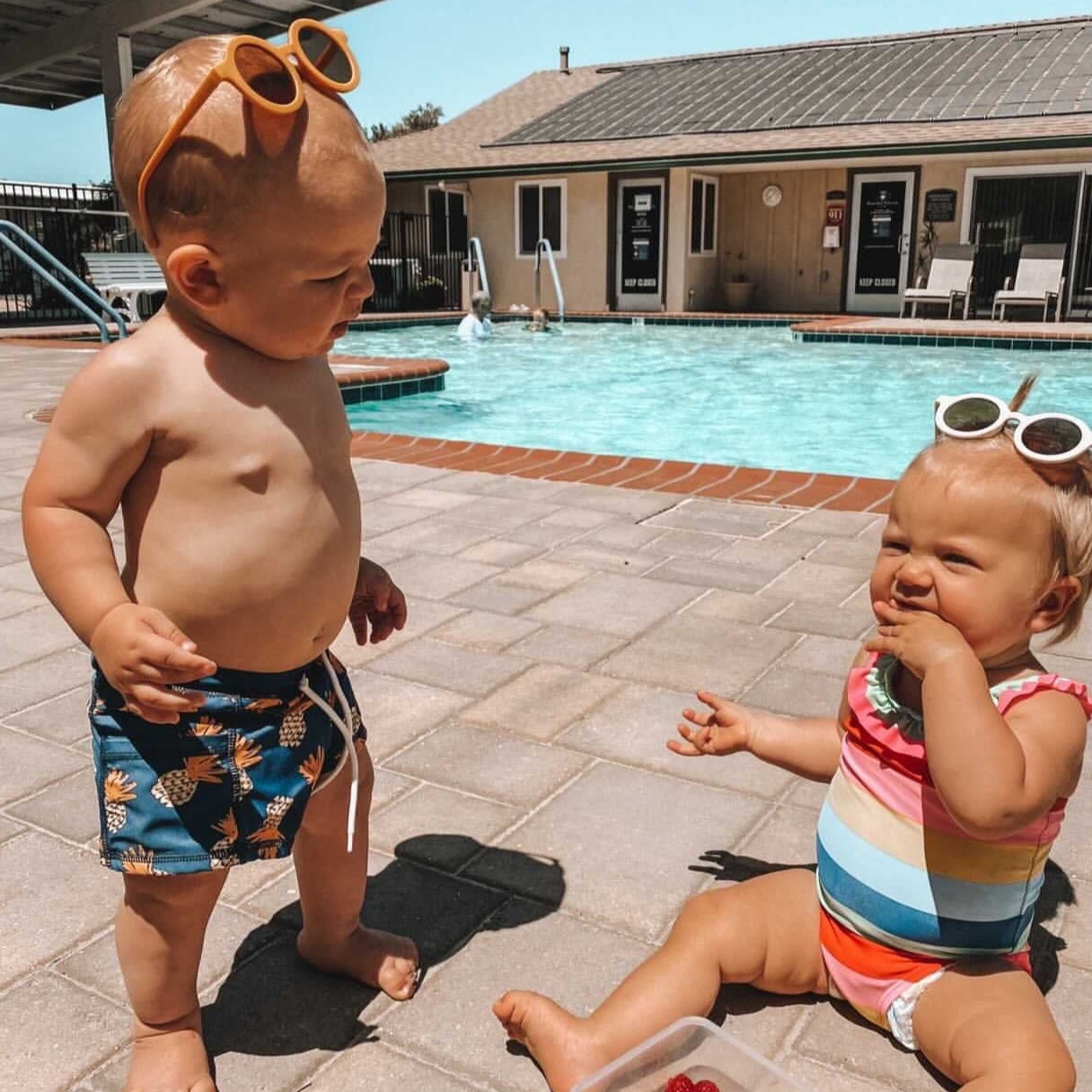 Kid's round sunglasses with UV protection