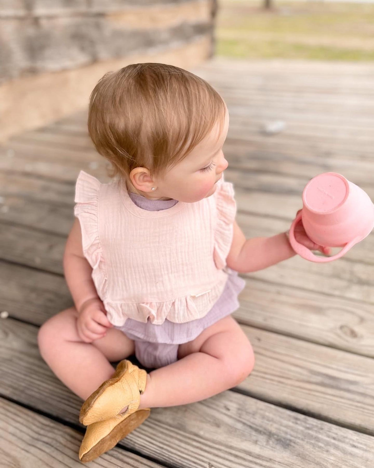Muslin Ruffled Bibs Ali+Oli Muslin Cotton Ruffle Baby Bib (Pink)