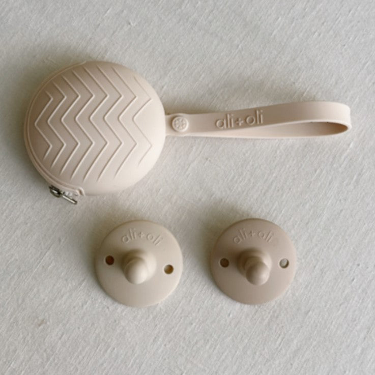 Ali+Oli Pacifier Case (Natural)