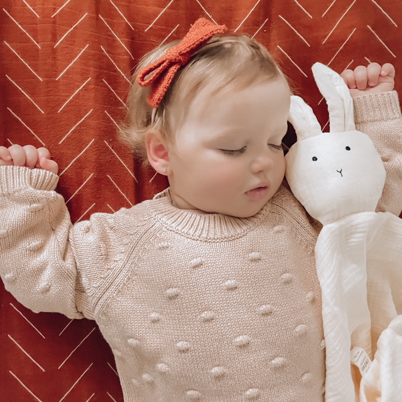 Ali+Oli Cuddle Mini Bunny Blanket