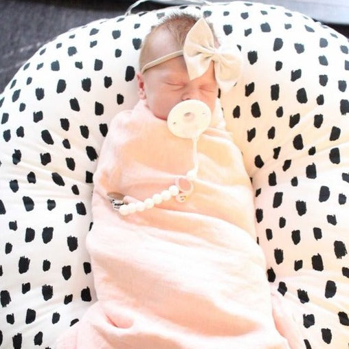 Ali+Oli Muslin Swaddle Blanket (Soft Pink)