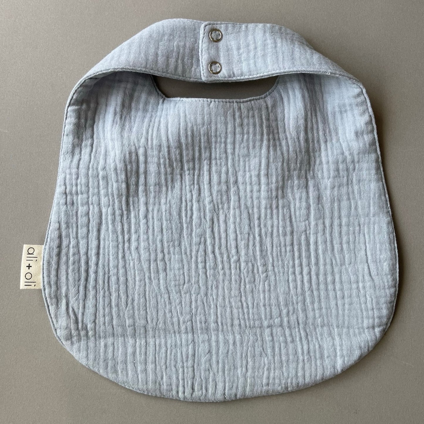 Ali+Oli Muslin Cotton Snap Baby Bib (Blue)