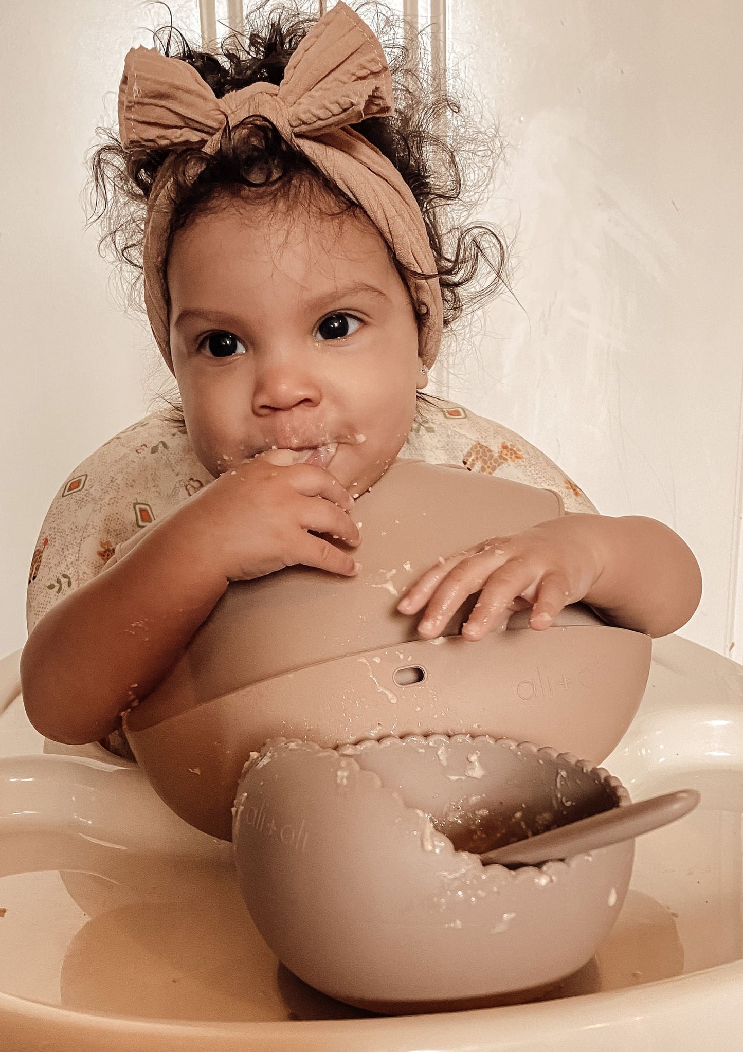 Silicone feeding set for babies