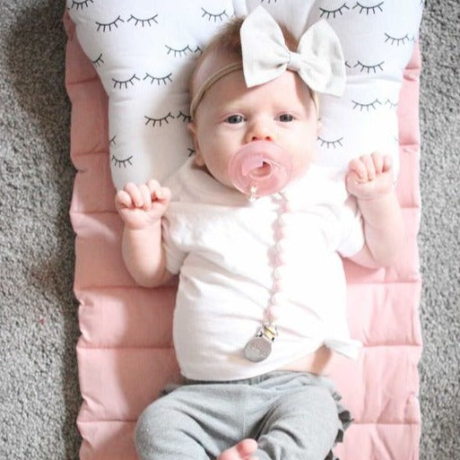 Ali+Oli Pacifier Clip (Thin Pink)